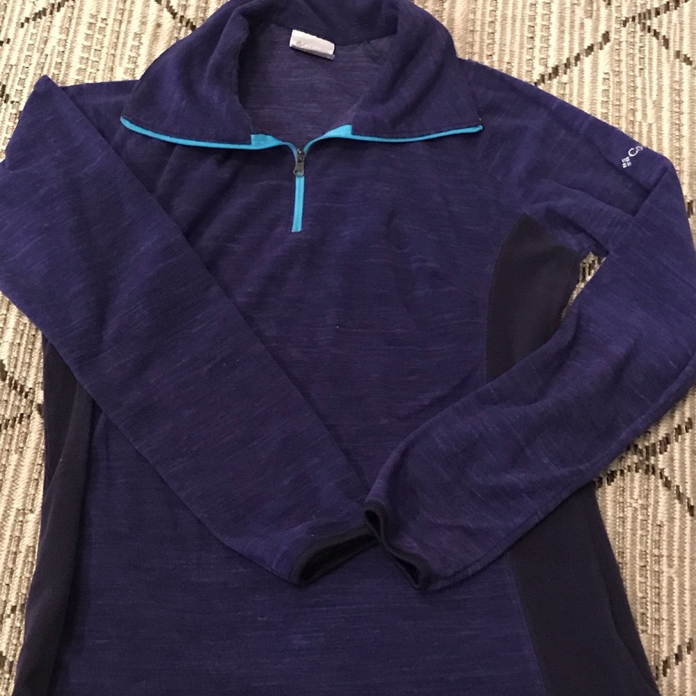 Size Large Columbia fleece pullover